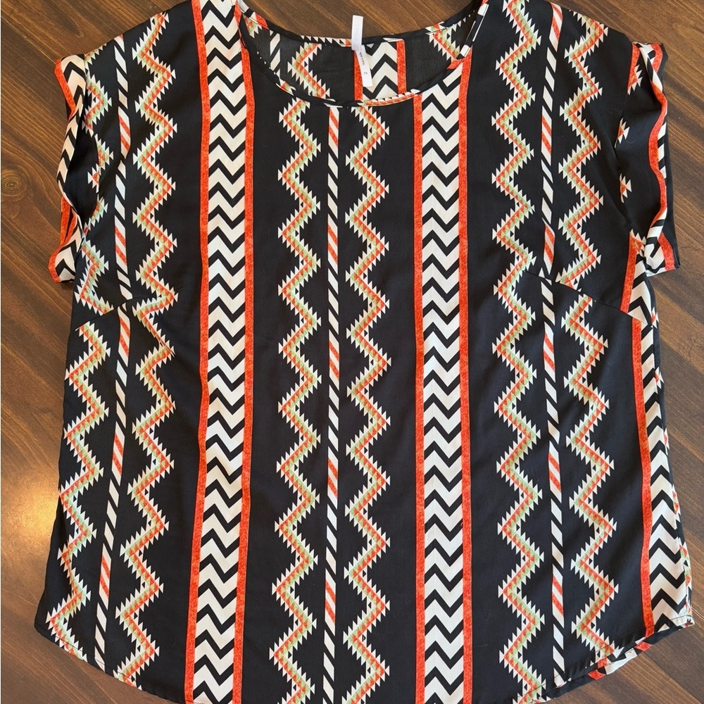 Trendy Breezy Black and Orange Zigzag Women's Top